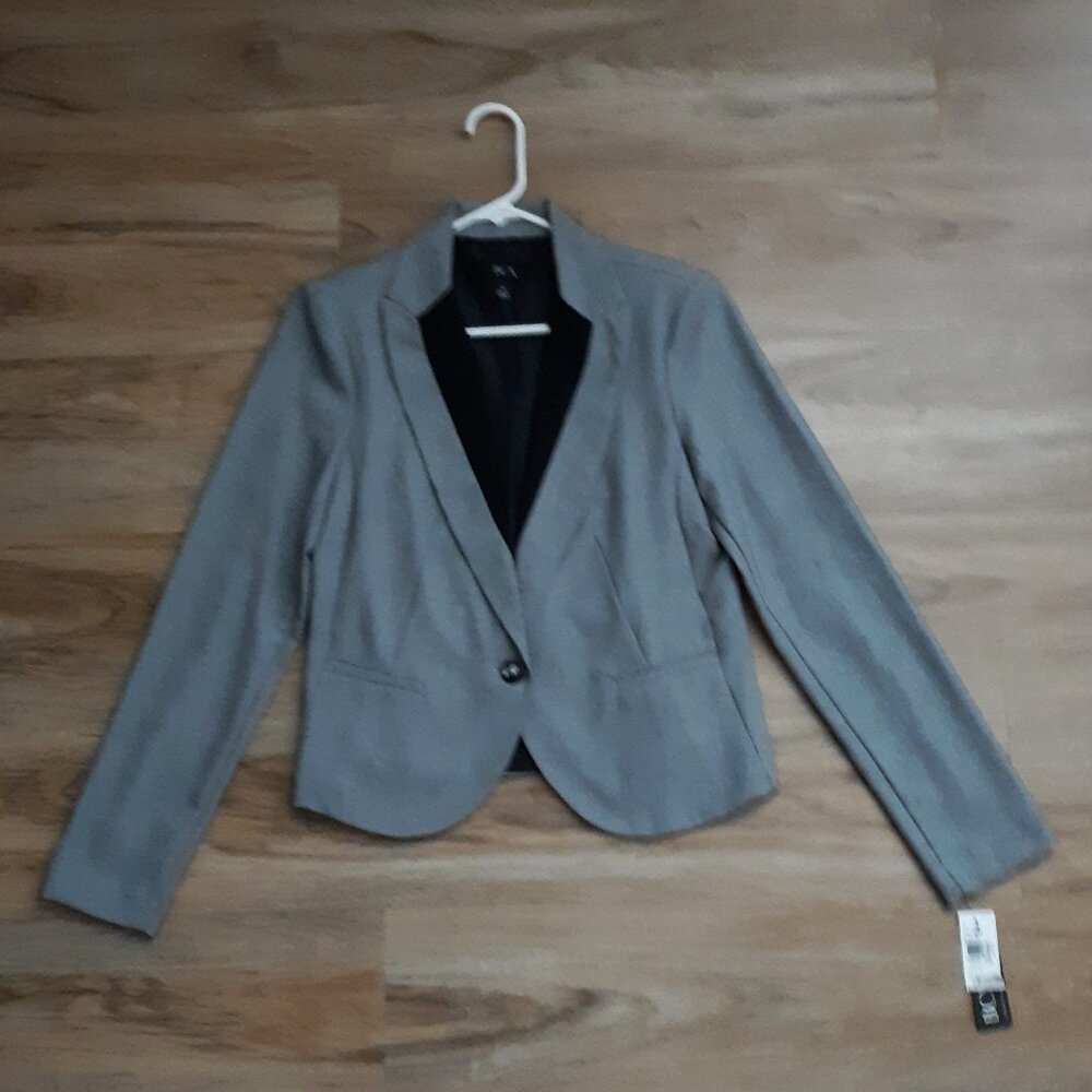 BCX Blazer Lightweight Double Contrast Lapel NWT Macy's